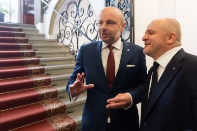 zdjęcie z pierwszej sesji Rady Miasta Rzeszowa IX kadencji, podczas kt&oacute;rej odbyło się uroczyste ślubowanie Prezydenta Miasta Rzeszowa Konrada Fijołka, fot. Grzegorz Bukała, Urząd Miasta Rzeszowa